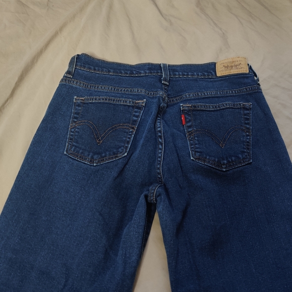 Levi's Capri Jeans - Picture 7 of 7